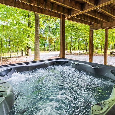 Modern W Fire Pit Deck, Grill & Hot Tub Villa Berkeley Springs Buitenkant foto