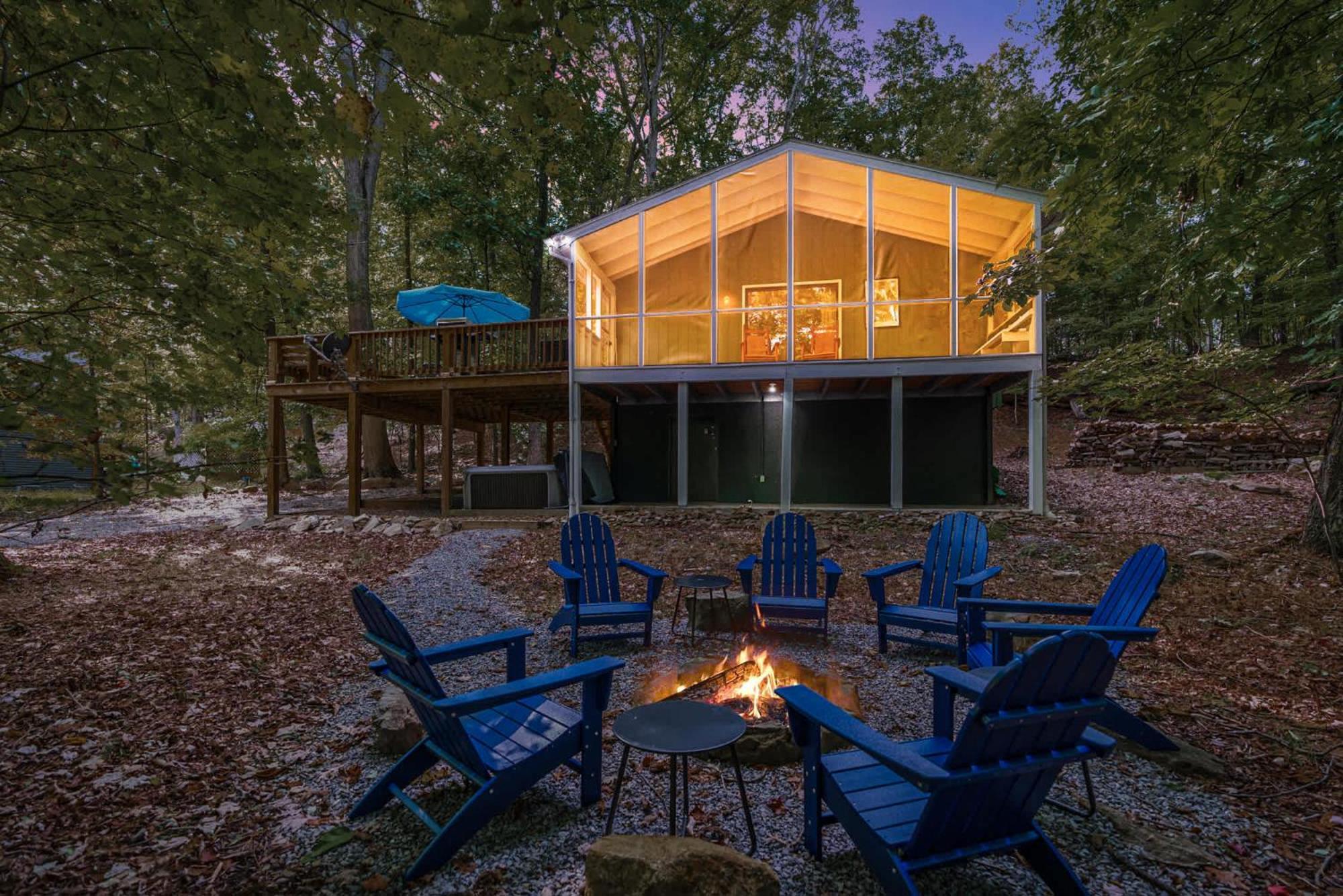 Modern W Fire Pit Deck, Grill & Hot Tub Villa Berkeley Springs Buitenkant foto